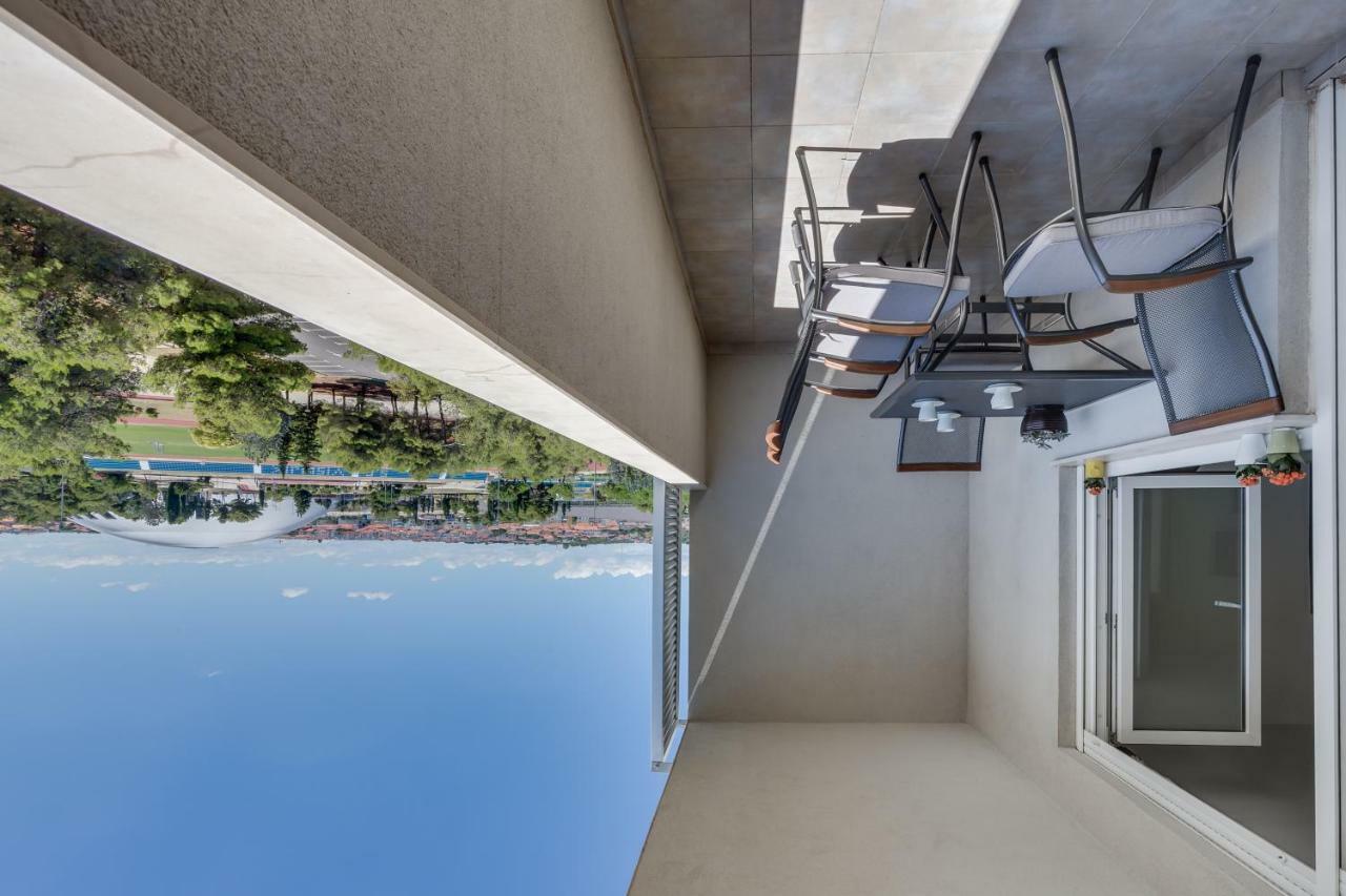 Apartment Pavic - Private Parking Zadar Exterior photo